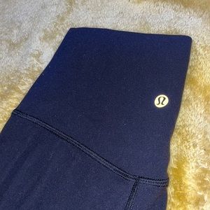 black cropped align lululemons!